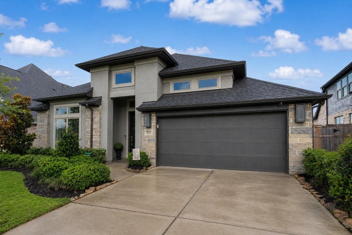 Photo 1 of 40 — 29726 Smoky Ridge Road, Fulshear, TX 77441