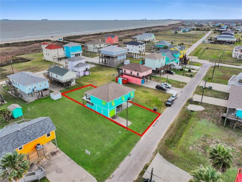 Homes For Sale - 122 Ocean View Drive<br/> Galveston County, Crystal Beach, TX 77650