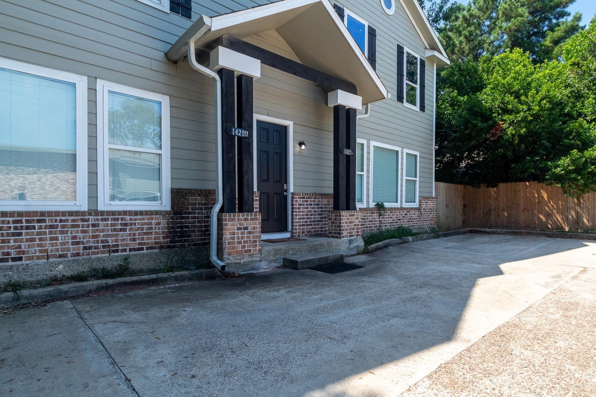 1421 Avenue 20 1/2 Street A /B