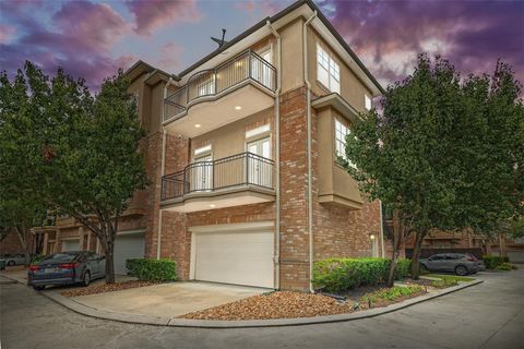 53 Versante Court Houston TX 77070