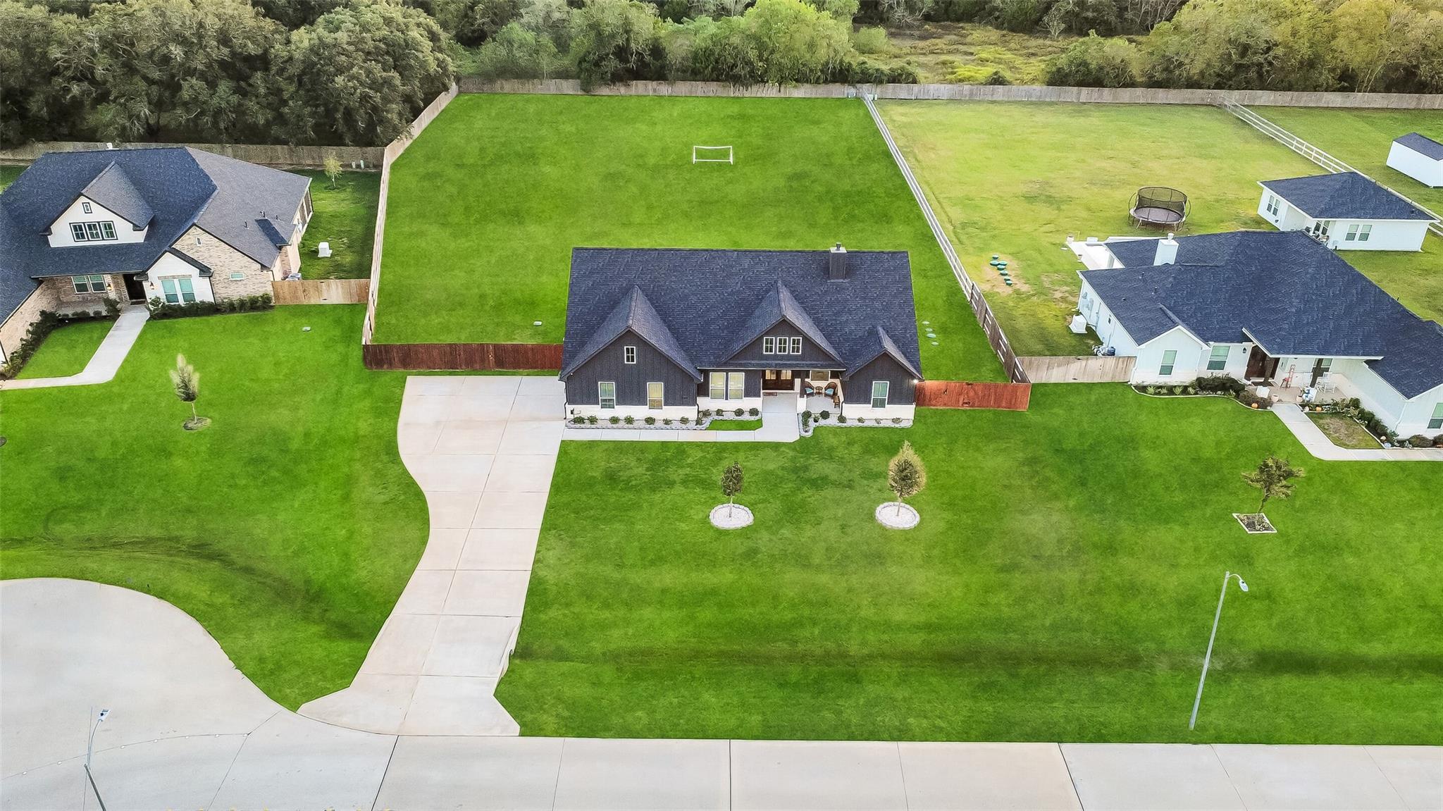 9726 Sweet Tea Lane