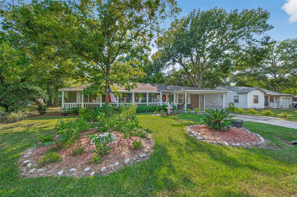 Photo of 7810 Church Street, Needville, TX 77461 (MLS # 57258334)