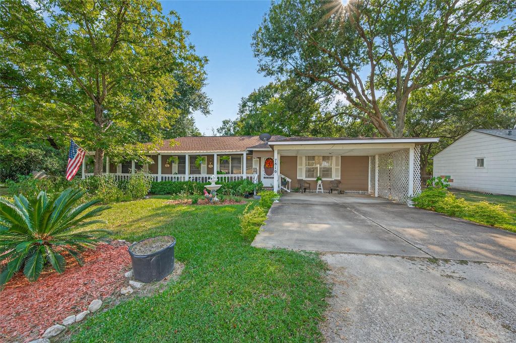Photo of 7810 Church Street, Needville, TX 77461 (MLS # 57258334)