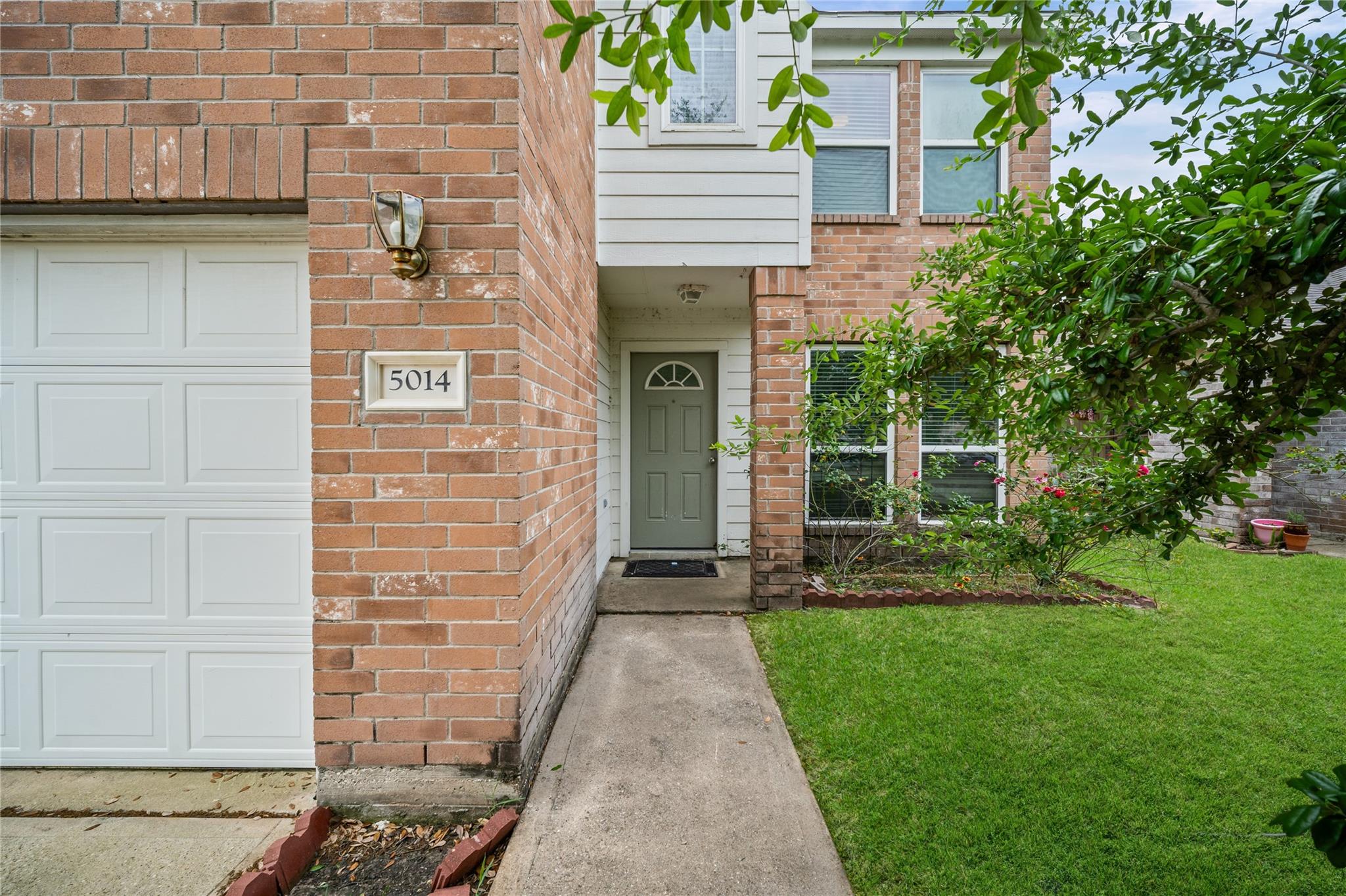 5014 Fair Oak Dale Lane
