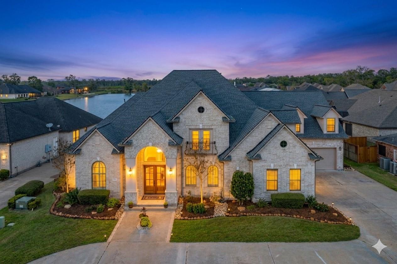 203 Arrowhead Drive