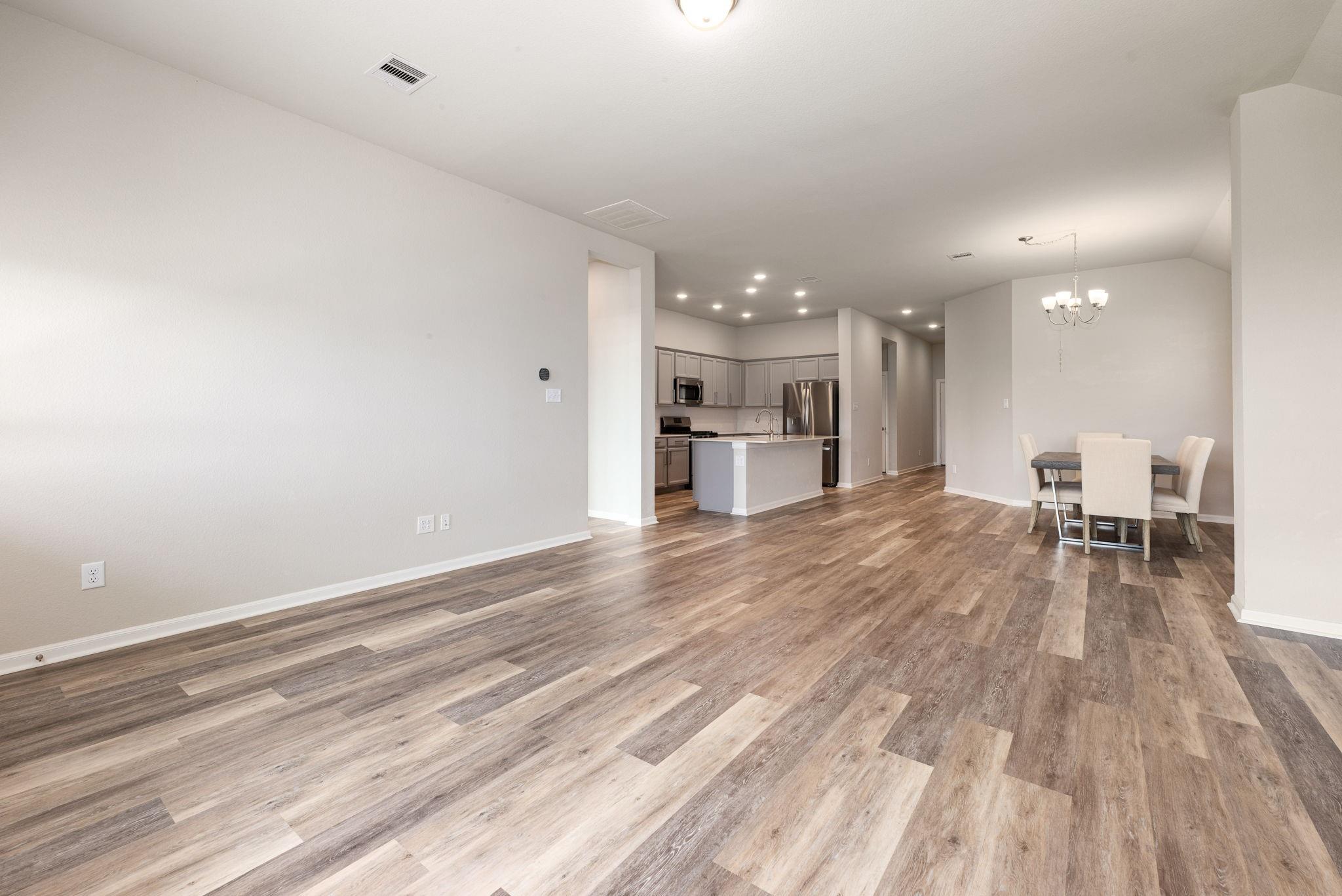 2715 Chestnut Oak Circle