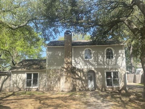 Photo of 4906 Havenwoods Drive, Houston, TX 77066 (MLS # 21392267)