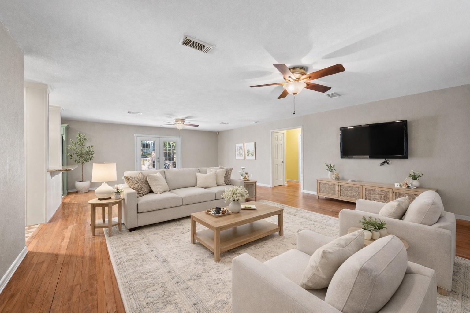 2004 Northshore Drive