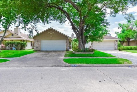 Photo of 3723 Varla Lane, Houston, TX 77014 (MLS # 71411690)