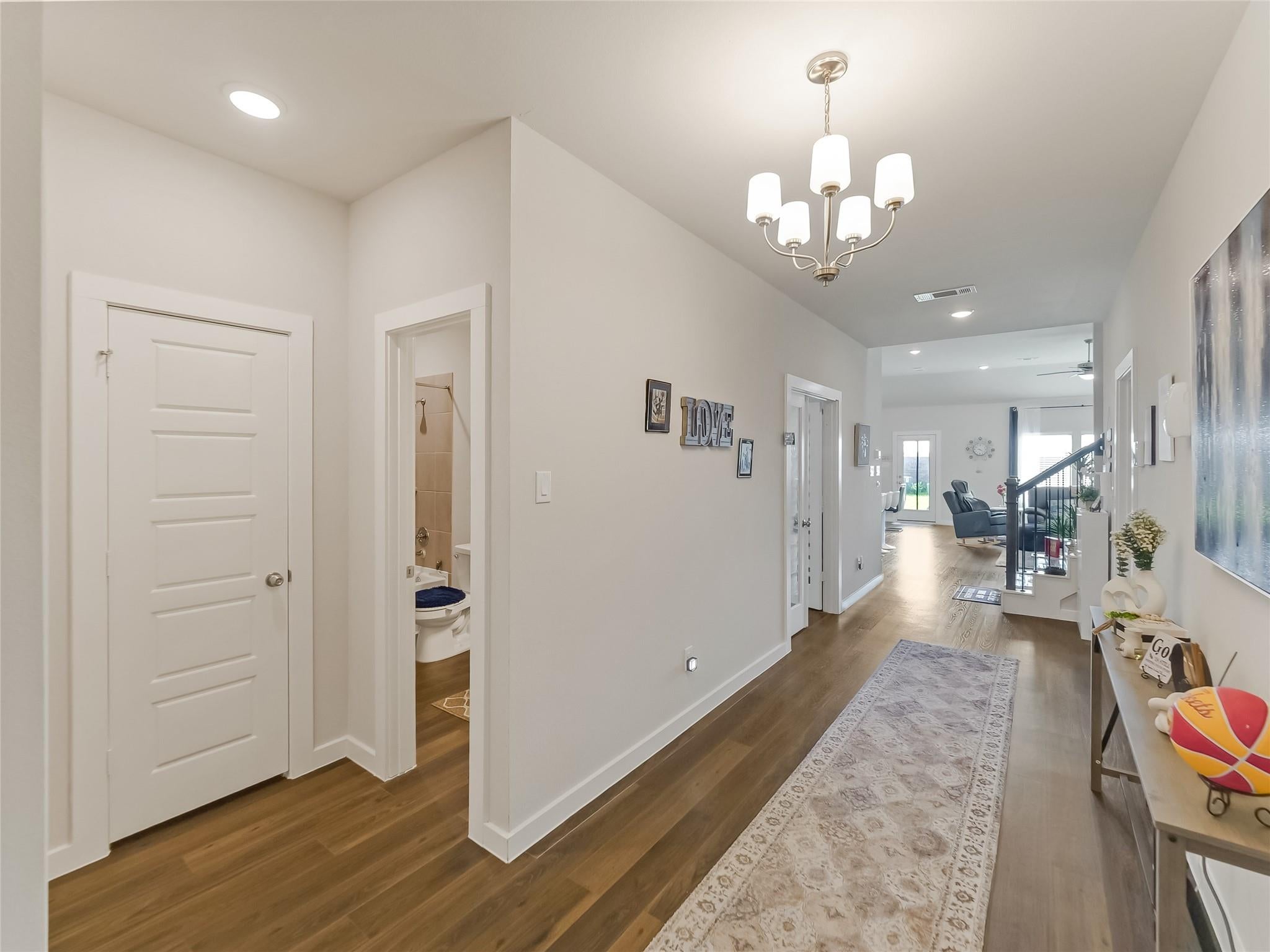 8634 Jetty Glen Drive