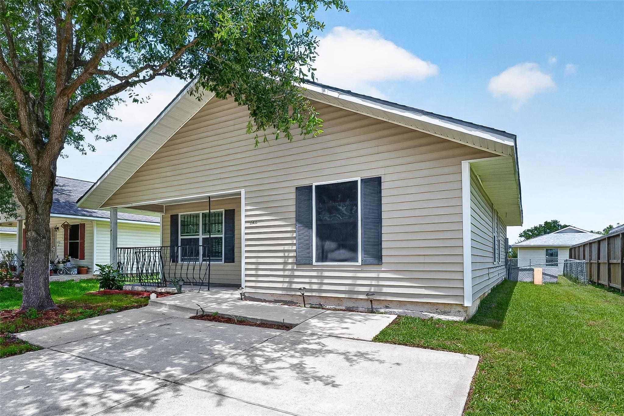 11411 Roandale Drive