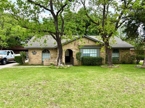 Photo of 21802 Rotherham Drive, Spring, TX 77388 (MLS # 60354733)