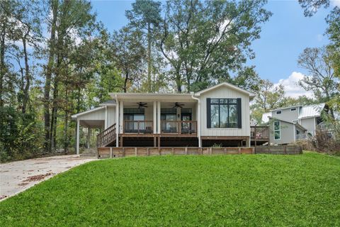 Photo of 71 White Oak Street, Point Blank, TX 77364 (MLS # 62258819)