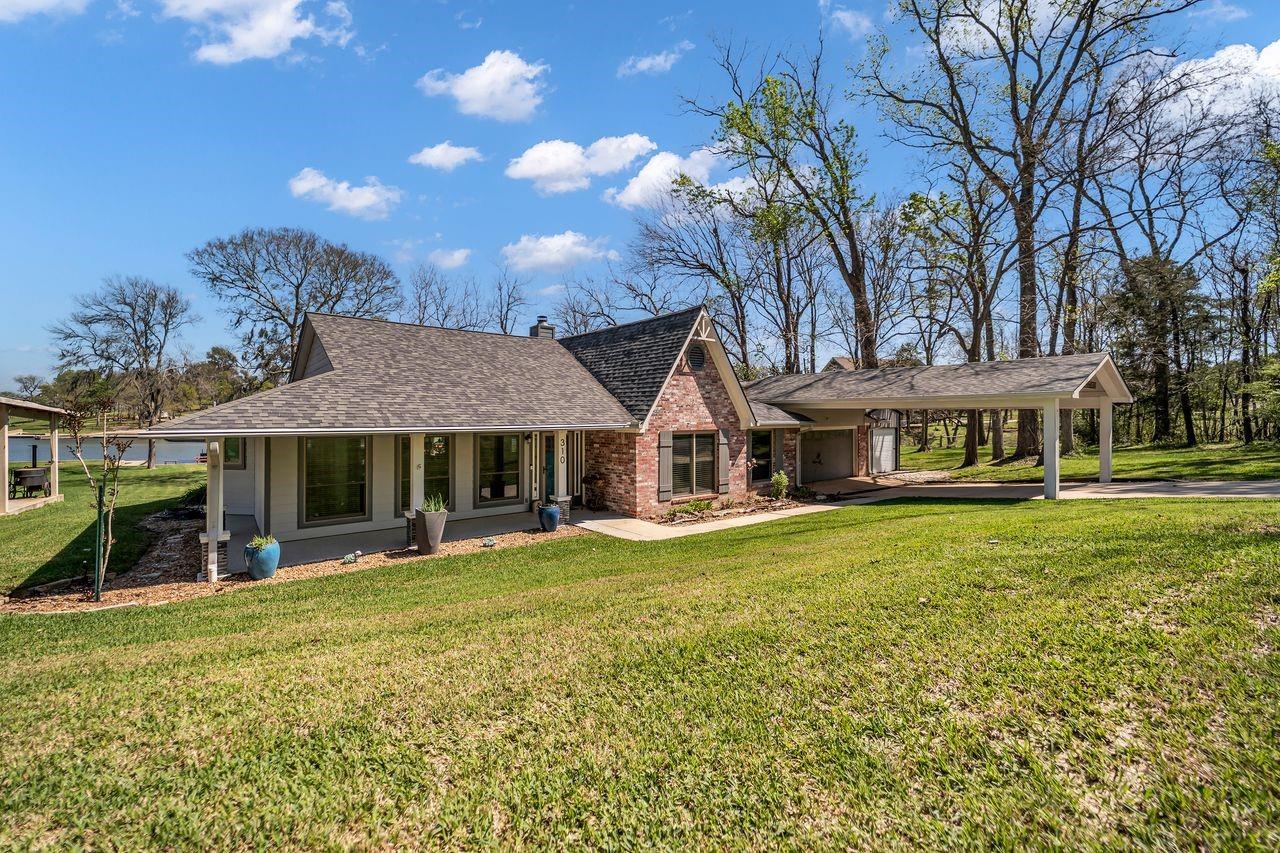 310 Cove Loop