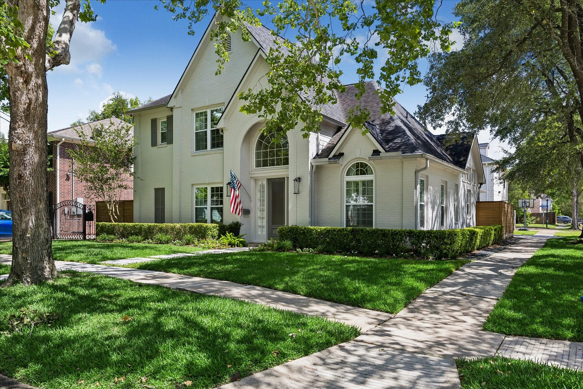 4131 Sunset Boulevard