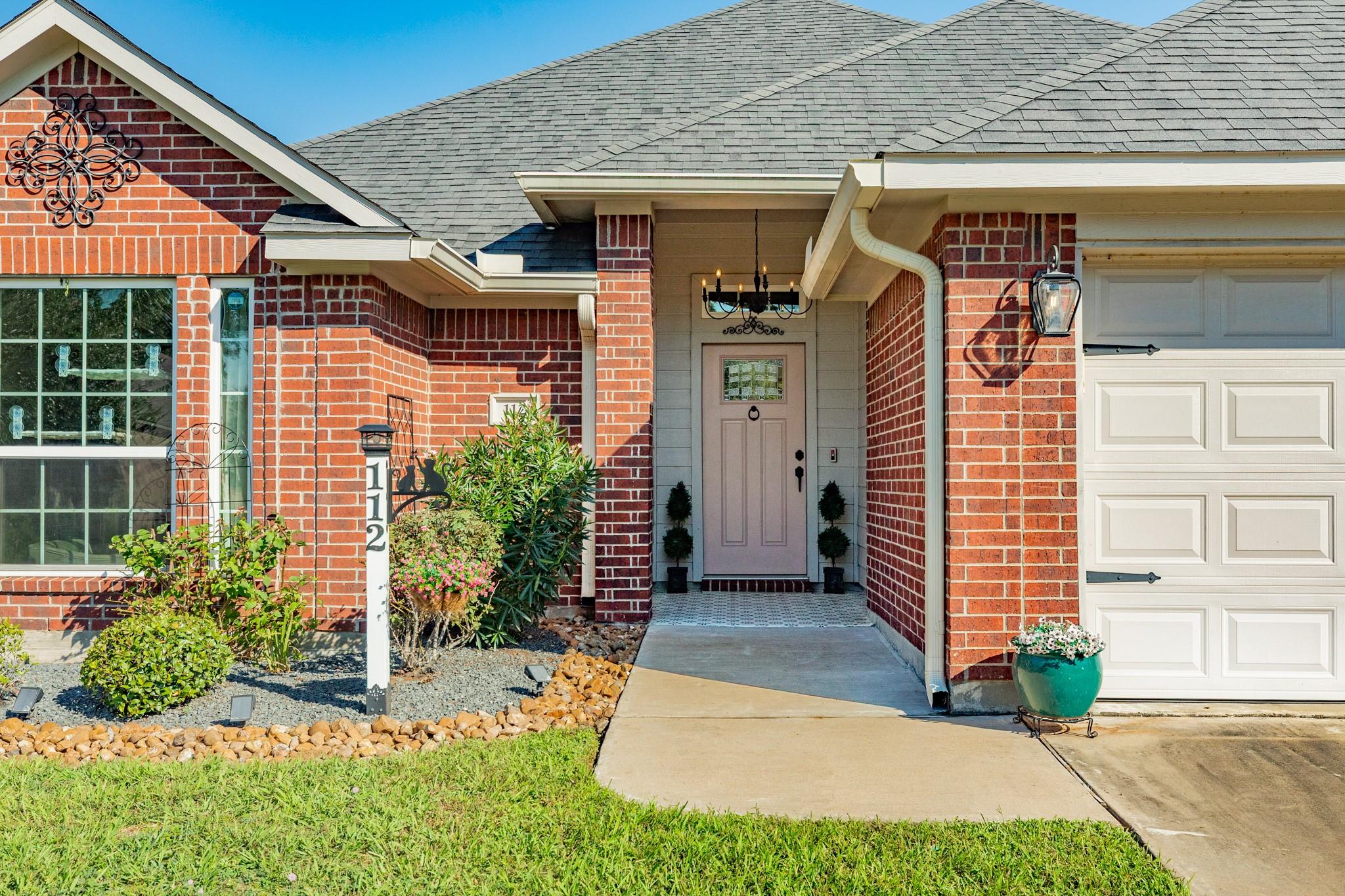 112 Blue Jay Court