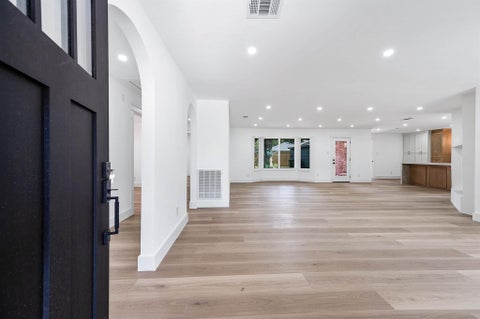 Tiny photo for 5507 Valkeith Drive, Houston, TX 77096 (MLS # 13787605)