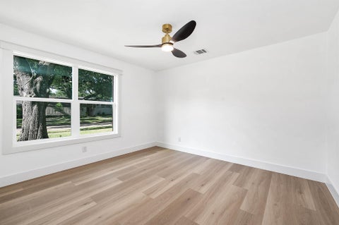 Tiny photo for 5507 Valkeith Drive, Houston, TX 77096 (MLS # 13787605)