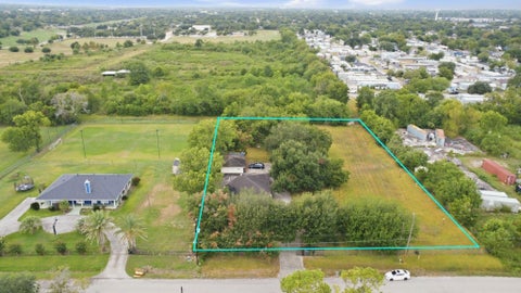 Photo of 14054 Ambrose Street, Houston, TX 77045 (MLS # 5079319)
