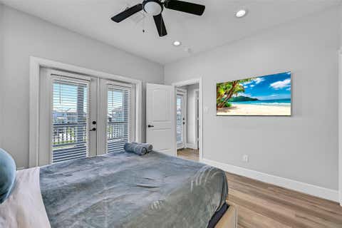 Tiny photo for 3811 Conch, Galveston, TX 77554 (MLS # 82609933)
