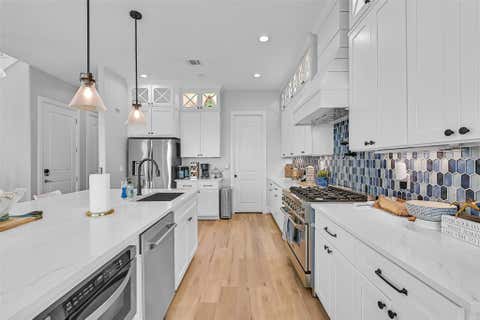 Tiny photo for 3811 Conch, Galveston, TX 77554 (MLS # 82609933)