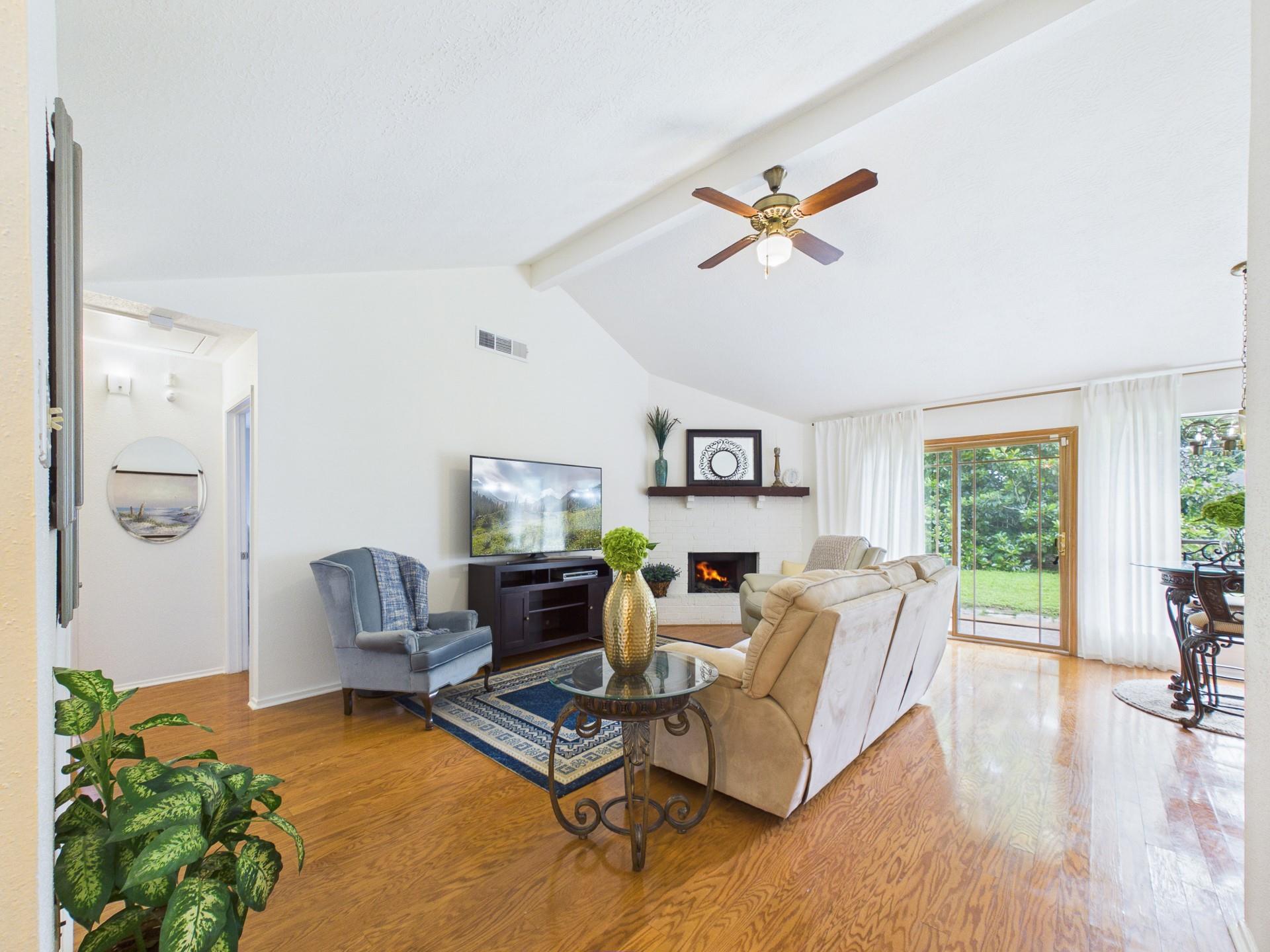 4922 Creekview Drive