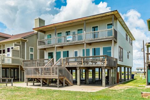 Photo of 2402 Bluewater Highway, Surfside Beach, TX 77541 (MLS # 77582865)