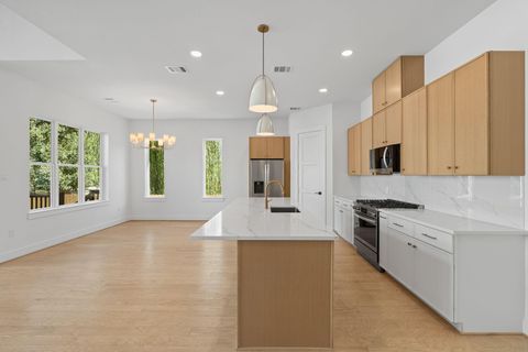 Photo of 1103 E 37th Street, Houston, TX 77022 (MLS # 13093075)