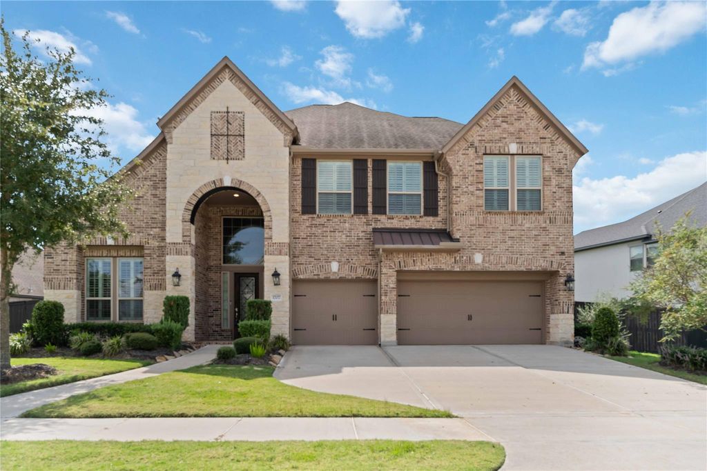 Photo of 1707 Yellow Iris Trail, Richmond, TX 77406 (MLS # 88588759)