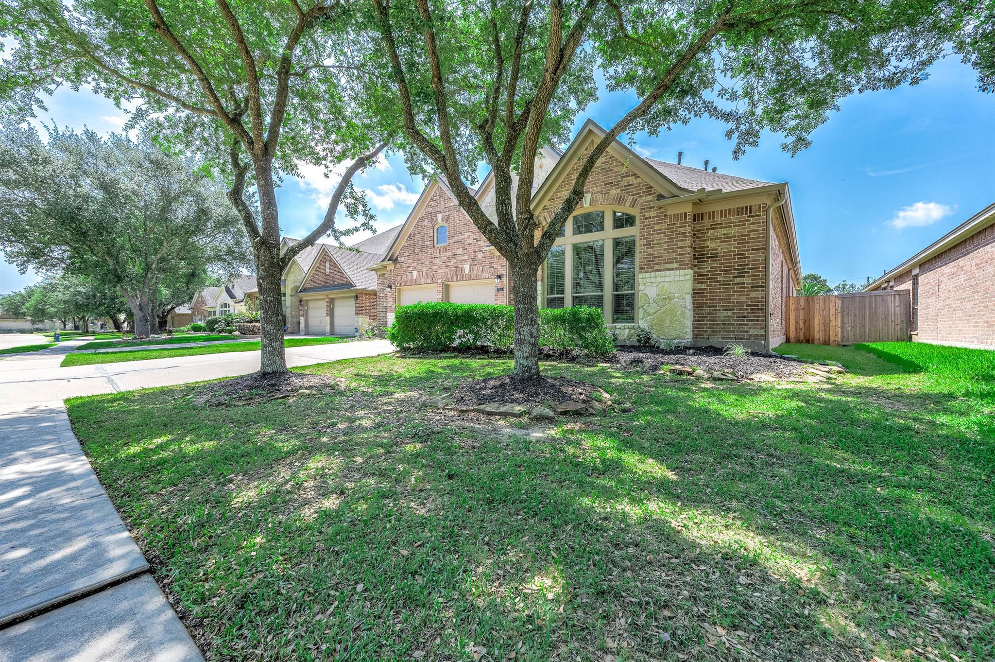 13616 Orchard Wind Lane
