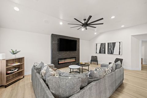 Tiny photo for 2710 Gaelic Green Street, Houston, TX 77045 (MLS # 16818607)