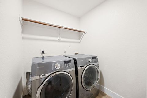 Tiny photo for 2710 Gaelic Green Street, Houston, TX 77045 (MLS # 16818607)