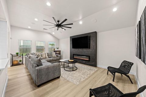 Tiny photo for 2710 Gaelic Green Street, Houston, TX 77045 (MLS # 16818607)