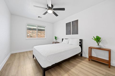 Tiny photo for 2710 Gaelic Green Street, Houston, TX 77045 (MLS # 16818607)