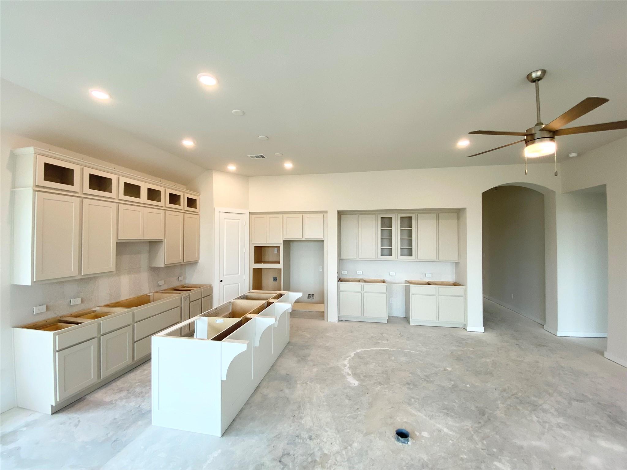 11811 Sawgrass Drive