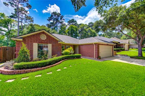Homes For Sale - 13823 Fountainview Drive<br/> Montgomery, TX 77356