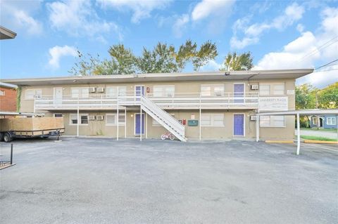 Photo of 5532 Eskridge Street #6, Houston, TX 77023 (MLS # 6713202)