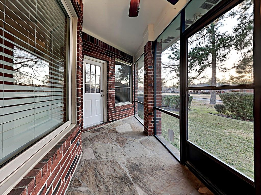 Photo of 18407 Bluewater Cove Drive, Humble, TX 77346 (MLS # 37463882)
