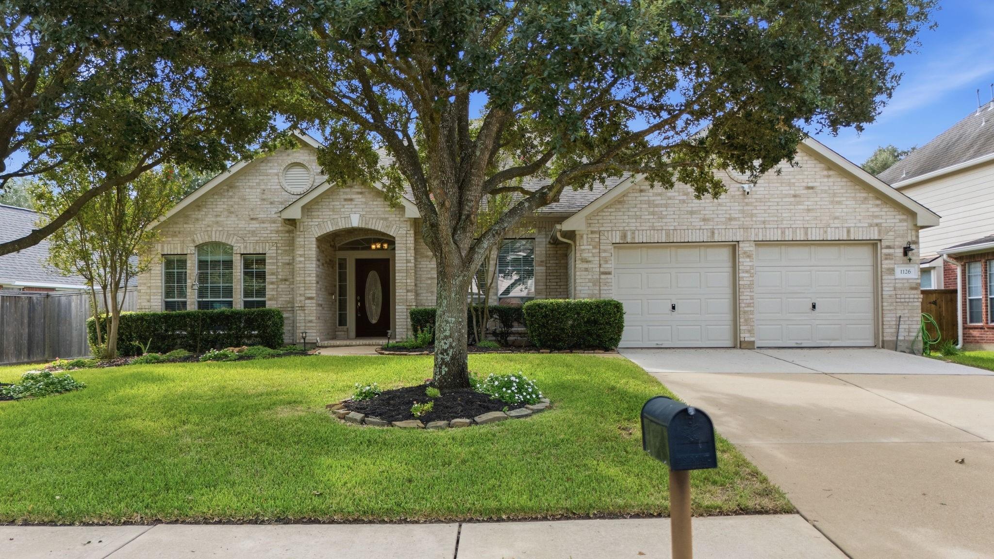 1126 Chelshurst Way