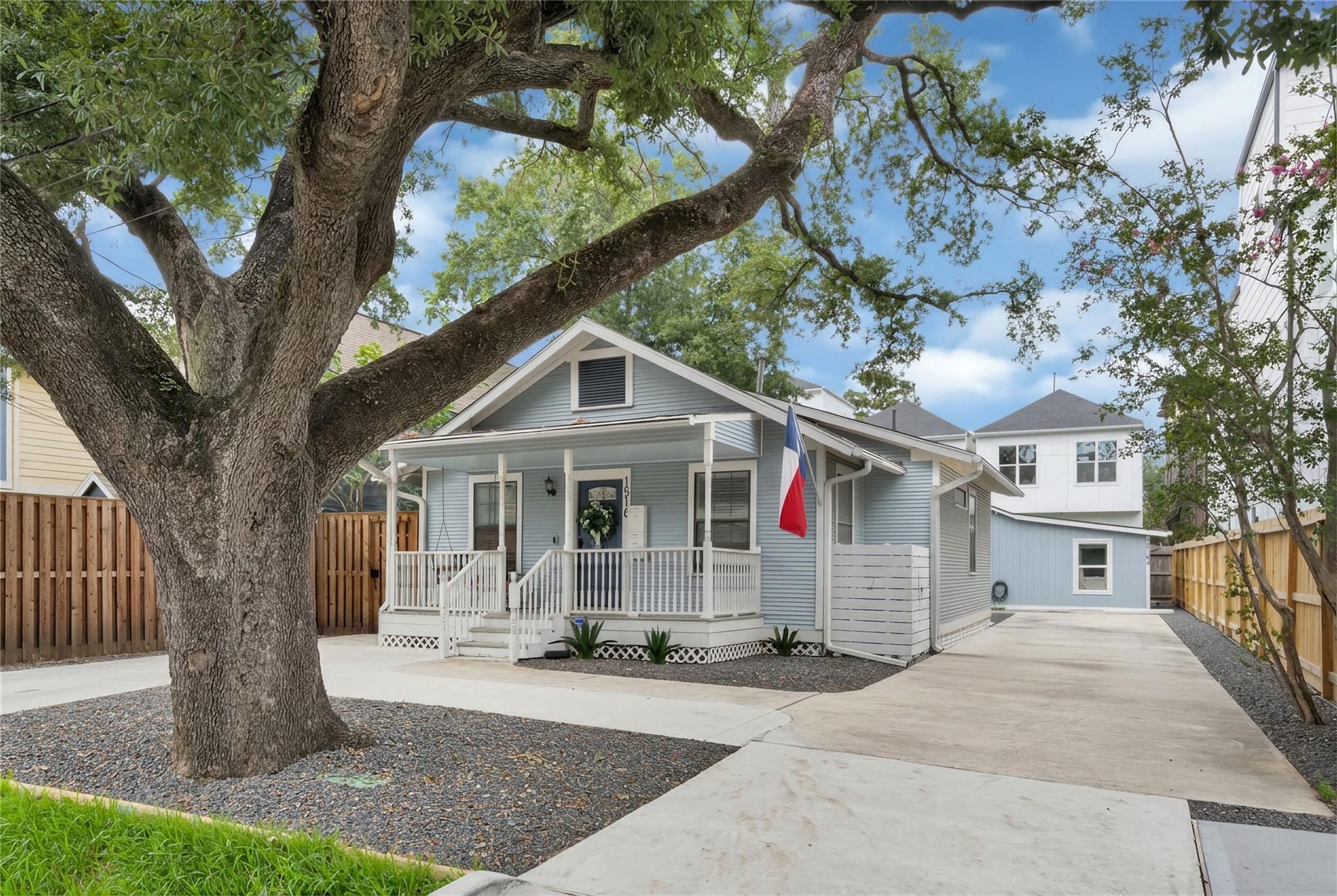 Photo 1 of 49 — 1518 Dorothy Street, Houston, TX 77008