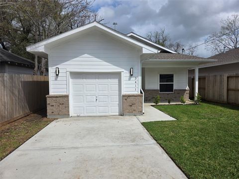 Photo of 3411 Webster Street, Houston, TX 77004 (MLS # 69262873)