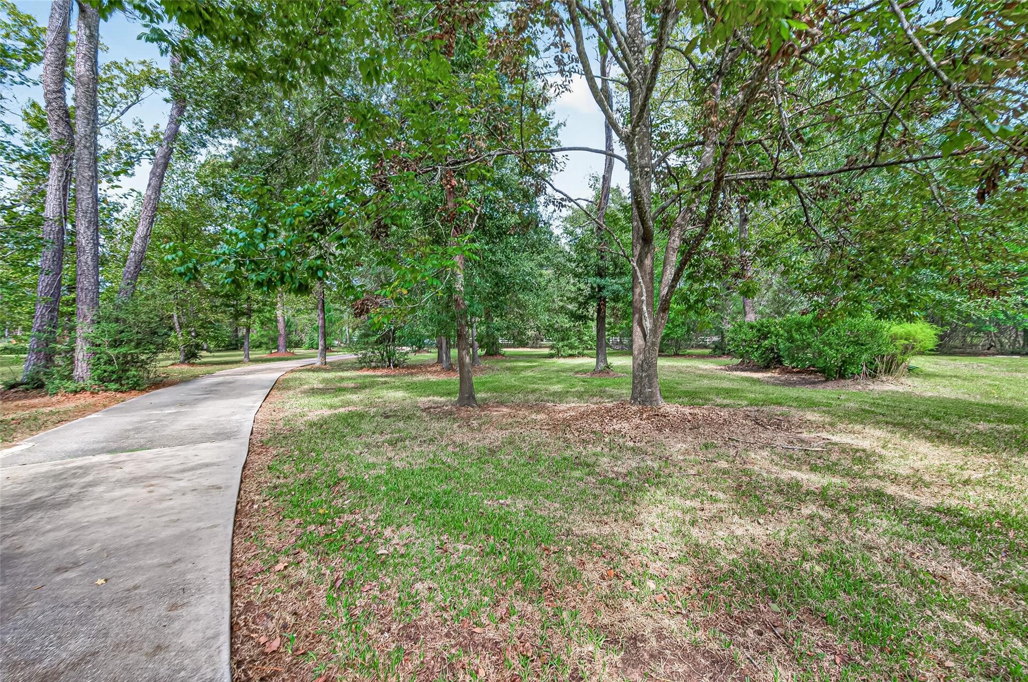 15257 N Saddlewood Drive