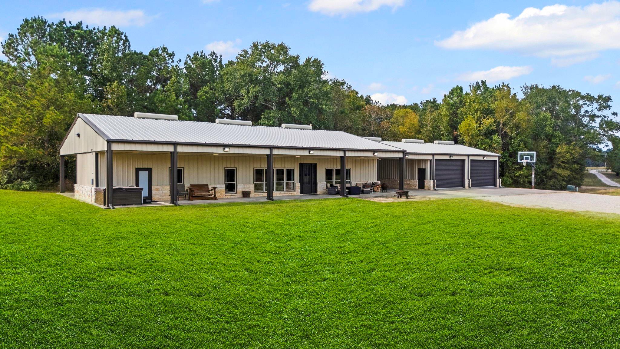 5481 Us Highway 190 W