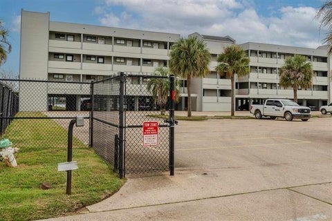 Photo of 580 Pleasure Island Boulevard #115, Port Arthur, TX 77640 (MLS # 69876534)