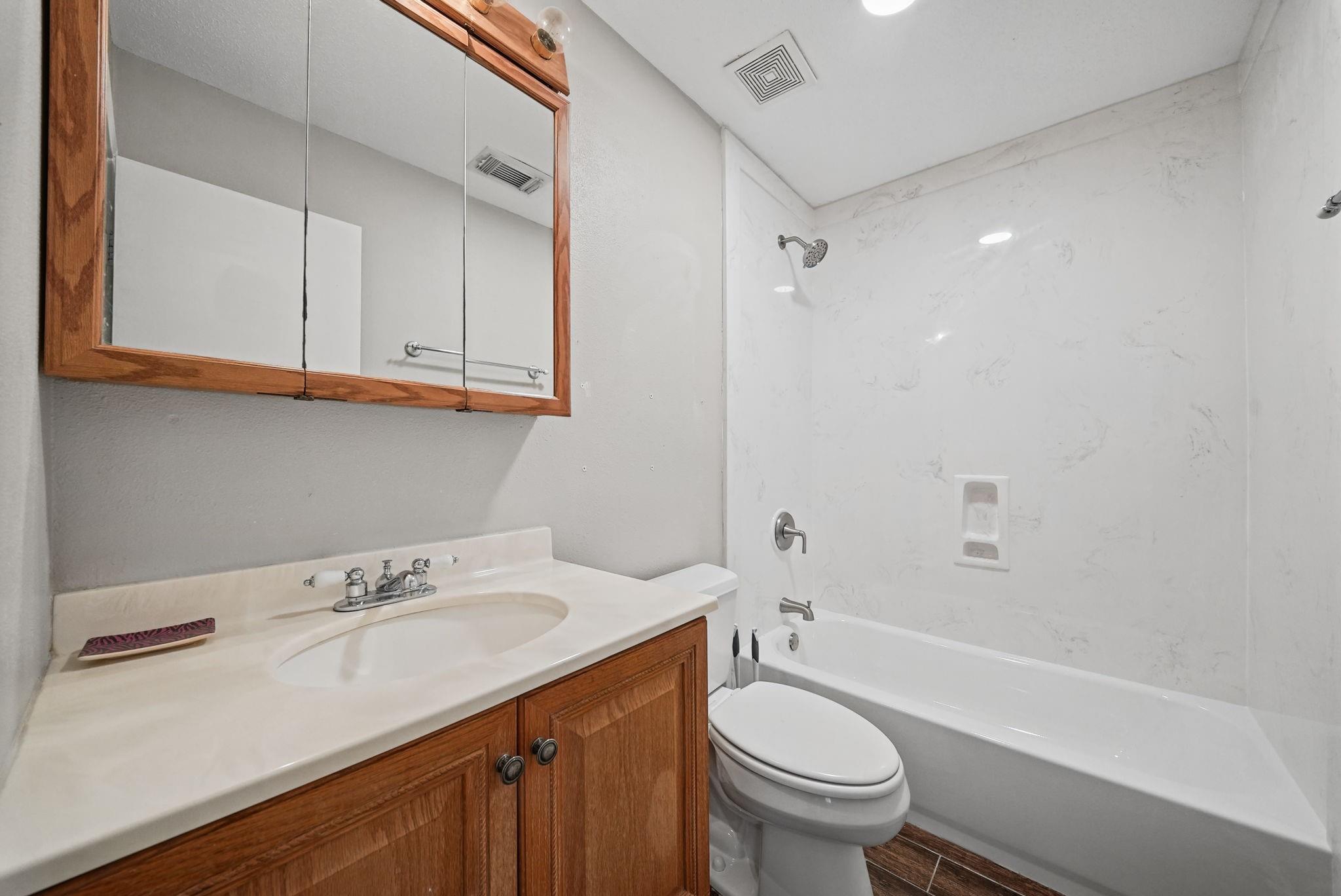 5304 Deborah Ln