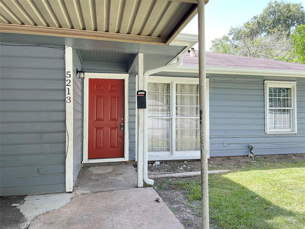 Photo of 5213 Anzio Road, Houston, TX 77033 (MLS # 94761395)
