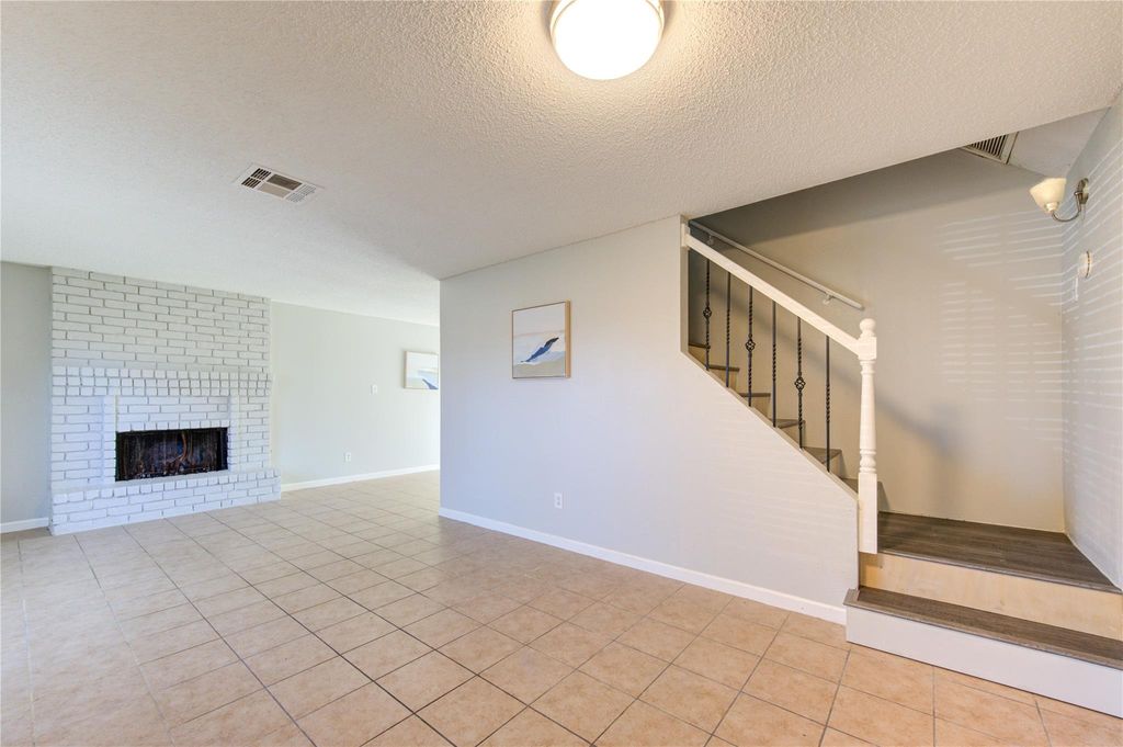Photo of 6910 Navidad Road, Houston, TX 77083 (MLS # 28049541)
