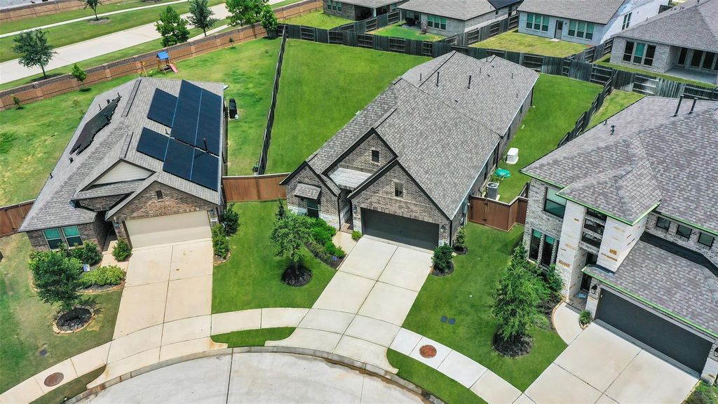 Photo of 7218 Darting Plover Way, Katy, TX 77493 (MLS # 70598904)