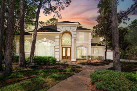 Photo of 15 Lochbury Court, Spring, TX 77379 (MLS # 41430835)
