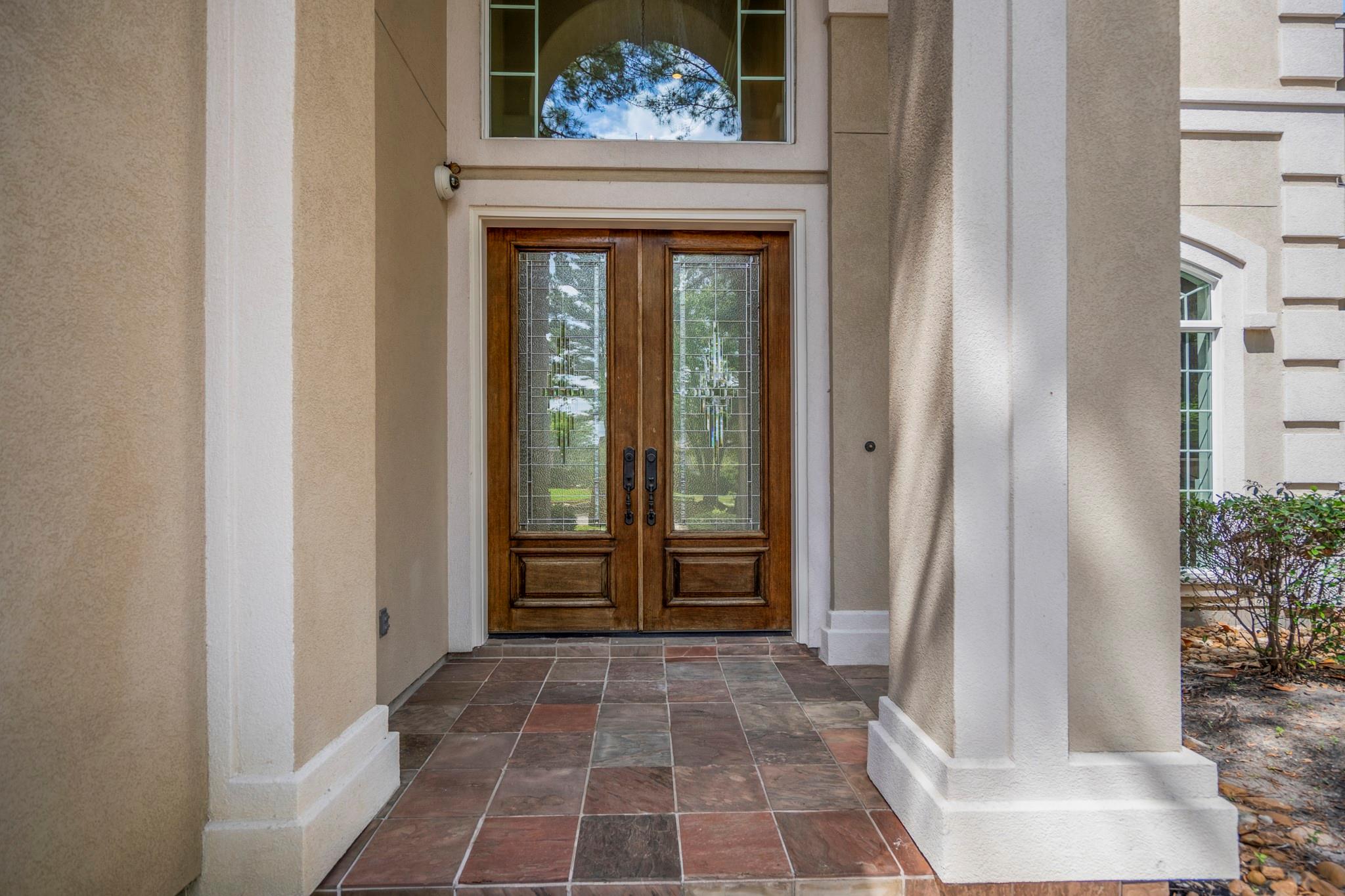 15 Lochbury Court